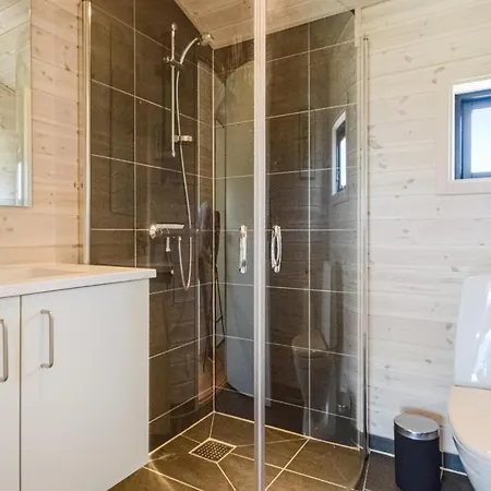 Ferienhaus Stunning In With Kitchen