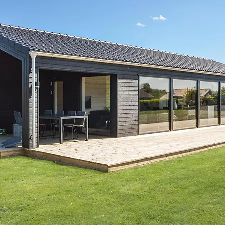 Ferienhaus Stunning In With Kitchen